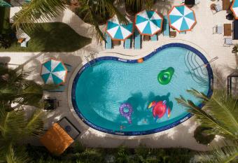 Generator Miami allows 18 year olds to book a room