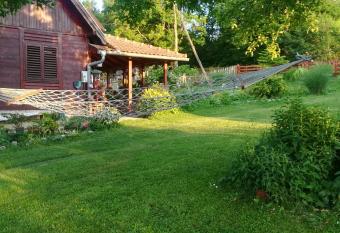 Apartmani Beslic has Balcony rooms