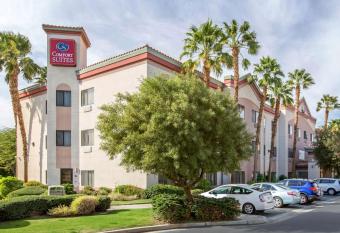 Comfort Suites Palm Desert I~10 allows 18 year olds to book a room