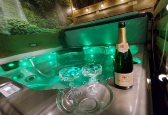 Suite & City Apartments allows 18 year olds to book a room