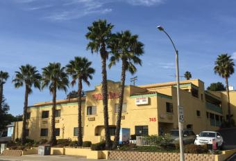 Vista Inn allows 18 year olds to book a room