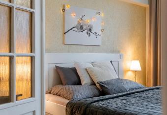 Old Town Vintage Apartment Sturova has Balcony rooms