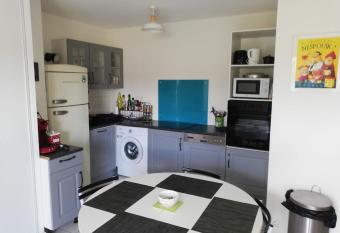 Les jardins de Theo has Balcony rooms