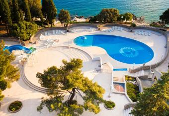 Hotel Dra  ica - Hotel Resort Dra  ica has Balcony rooms