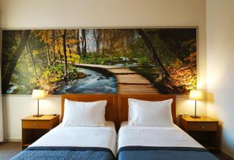 Eviali Apartments allows 18 year olds to book a room