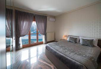 B&B Domus Aurea has Balcony rooms