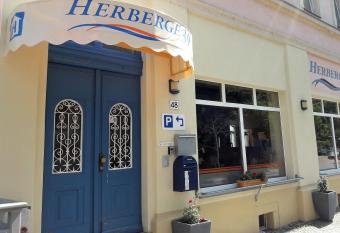 Herberge 39 has Balcony rooms
