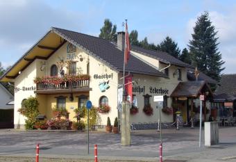 gasthof lederhose has Balcony rooms