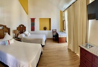 Marisol Hotel Boutique has Balcony rooms