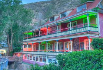 The Inn at Castle Rock allows 18 year olds to book a room