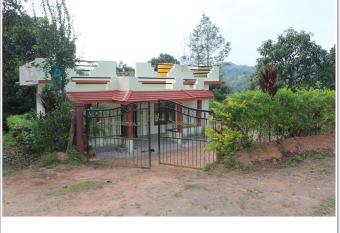 Lahari Welcomes You has Balcony rooms