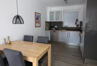 City Apartment - L  neburg Am Schierbrunnen has Balcony rooms