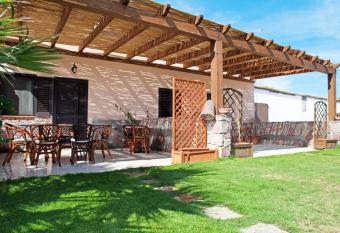 case vacanze banchi has Balcony rooms