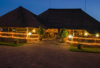 Pepe Piatto Lodge has rooms with a private hot tub