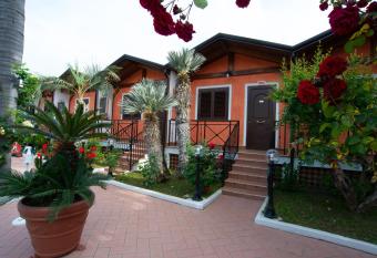 Hotel 2000 has Balcony rooms