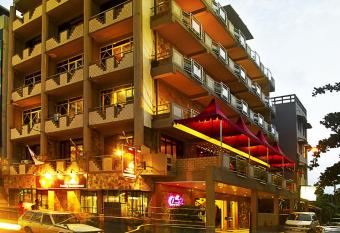 Omega Regency Colombo allows 18 year olds to book a room