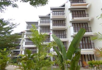 The Orchid Beach Resort @ VIP Chain Resort has Balcony rooms