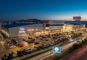 Fanky City has Balcony rooms