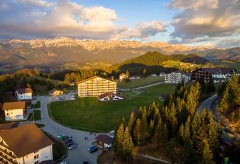 Cheile Gradistei Fundata Resort has Balcony rooms