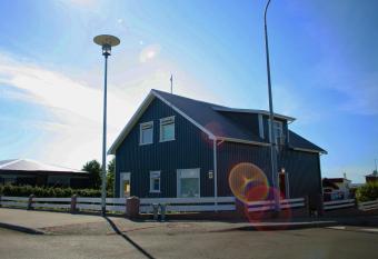 Blue House B&B has Balcony rooms