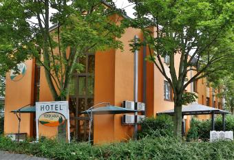 Hotel Toskana has Balcony rooms
