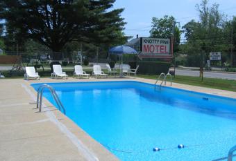Knotty Pine Motel has Smoking rooms