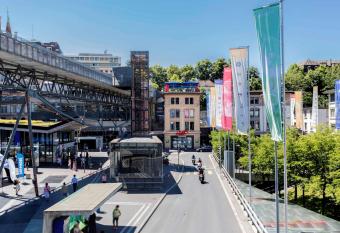 ibis Styles Lausanne Center MadHouse allows 18 year olds to book a room