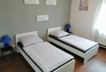 Haus Mohr - Ferienwohnung im Taunus has Balcony rooms