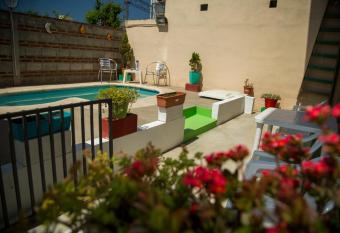 Las nenas has Balcony rooms