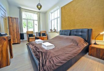 Africana Apartment allows 18 year olds to book a room