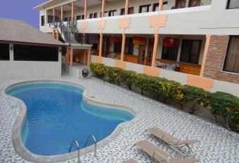 Hotel Garant & Suites has Balcony rooms