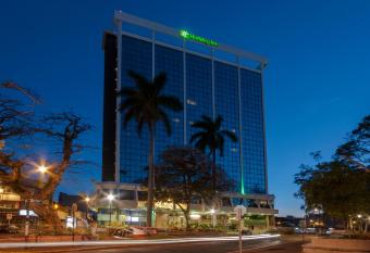 Holiday Inn San Jose Aurola, an IHG Hotel allows 18 year olds to book a room