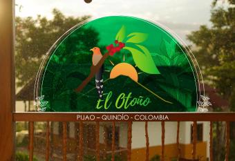 Finca TRADICIONAL EL OTO  O has Balcony rooms