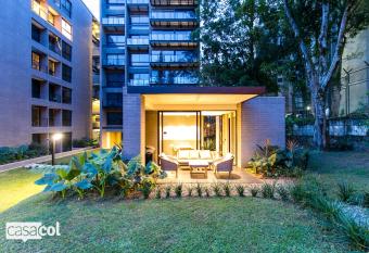 Loma Verde Aparthotel allows 18 year olds to book a room