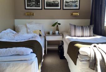 Hotell Garvaren allows 18 year olds to book a room