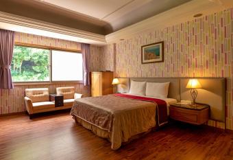 New Scenery Motel allows 18 year olds to book a room