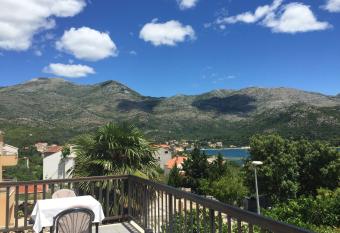 Guest House Pavkovic has Balcony rooms