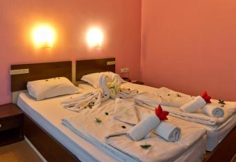 Family Hotel Gabrovo has Balcony rooms