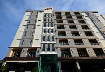 LOFT Salaya has Balcony rooms