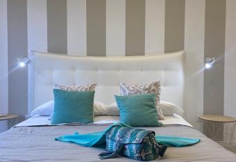 Lemon Rooms Sorrento has Balcony rooms