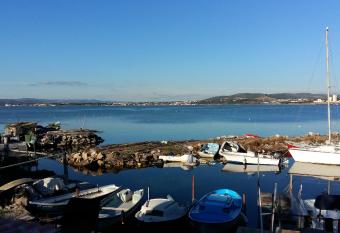 LA CABANE D ISA allows 18 year olds to book a room