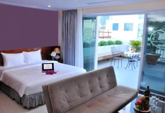 White Lotus Saigon Hotel allows 18 year olds to book a room