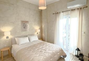 Maisonette Pylos has Balcony rooms