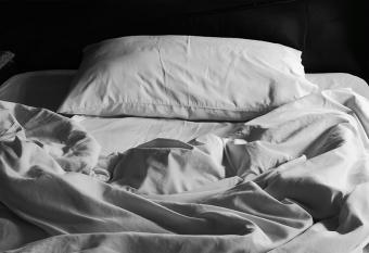 Hafen 17 Hotel K  che Bar allows 18 year olds to book a room