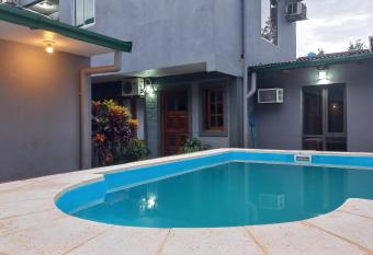 El Rinconcito Iguaz   allows 18 year olds to book a room