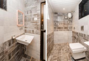 OYO Bunty Residency allows 18 year olds to book a room