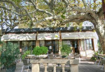 Logis h  tel restaurant de Provence allows 18 year olds to book a room