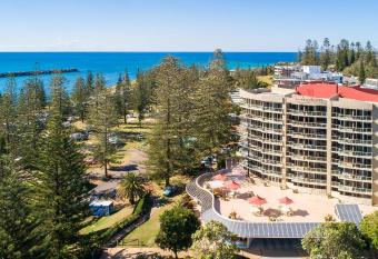 Northpoint Apartments has Balcony rooms