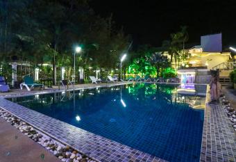 Natural Beach Hotel Pattaya allows 18 year olds to book a room