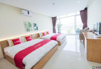 Domo Tuan Chau Hotel has Balcony rooms